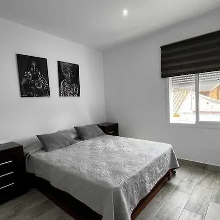 Casita Con Terraza Privada Cerca Playa 2 Pax * Cadiz